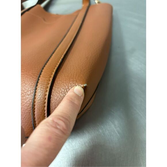 Urban Expressions LARGE TOTE Crossbody Bag. Brown. Excellent condition. - Picture 3 of 7